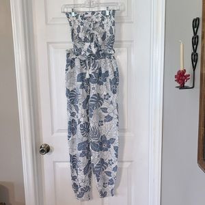Ron Jon Tube Top & Jogger Outfit, Medium, Blue, White Palm print. 100% rayon